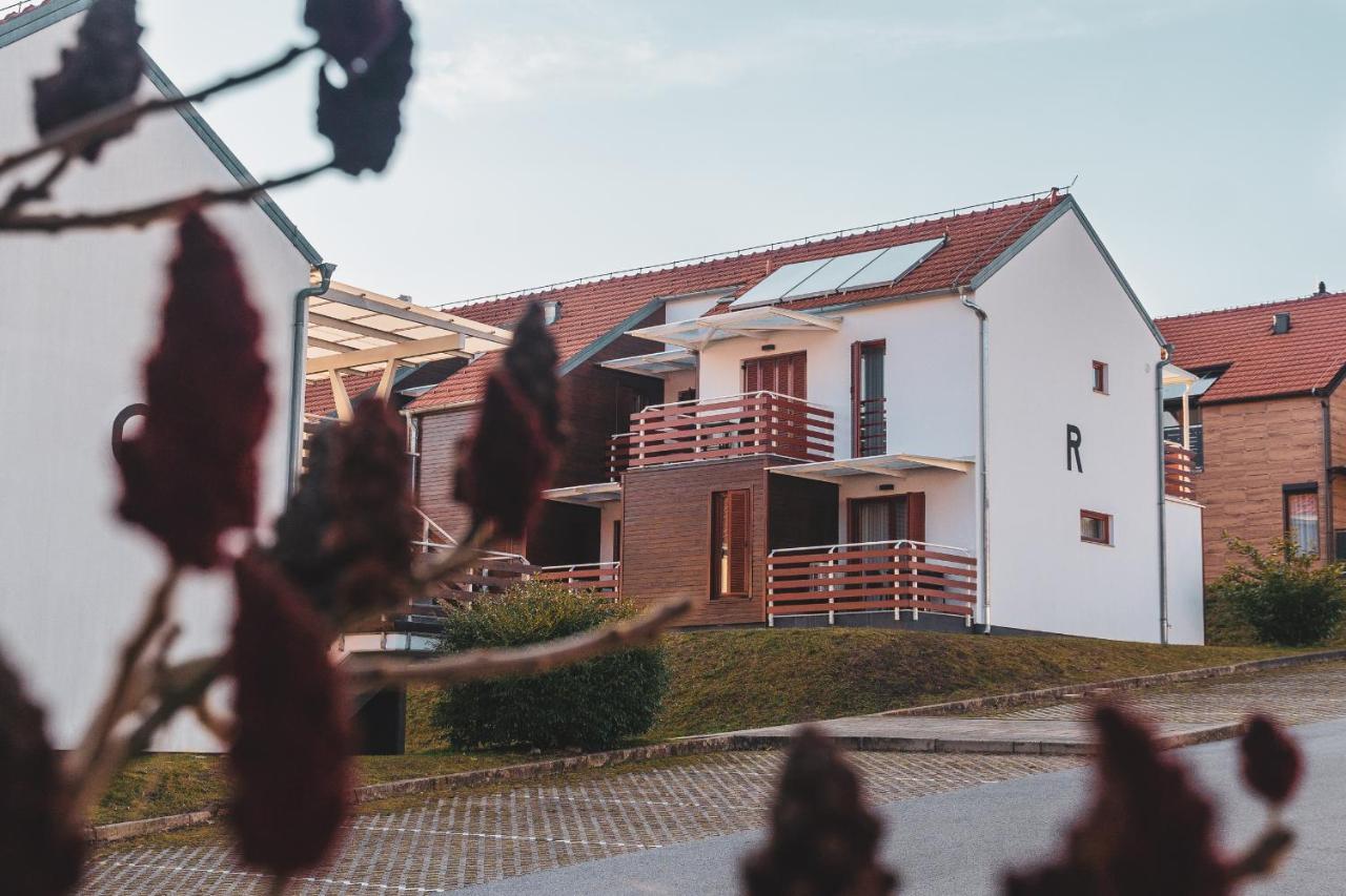 St. Martin'S Apartments Grkavescak Luaran gambar